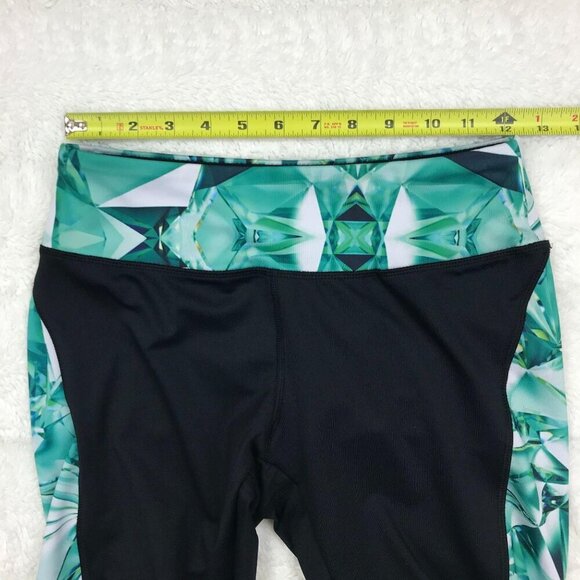 LuLaRoe Jade Capri Leggings Small Black Athletic Workout - Picture 6 of 8